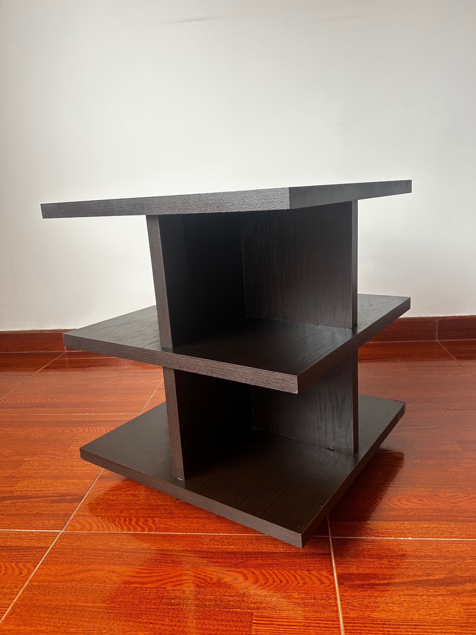 imagen de producto Mesa Auxiliar wengue