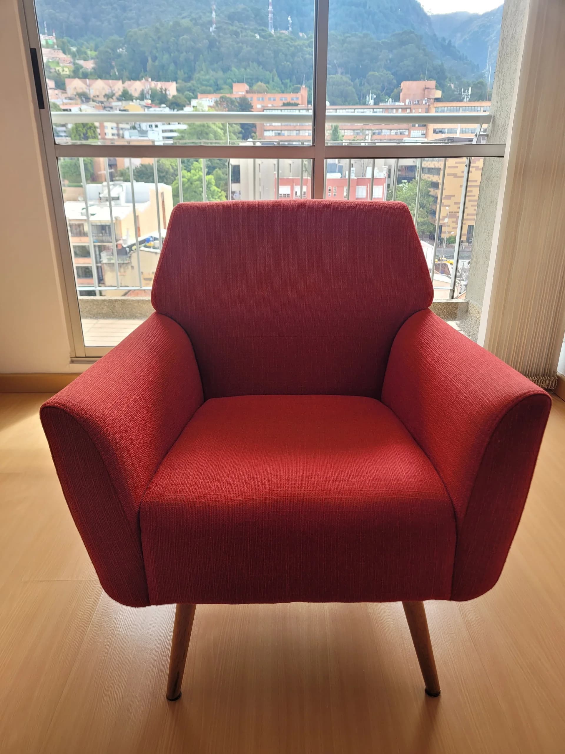 imagen de producto Poltrona roja