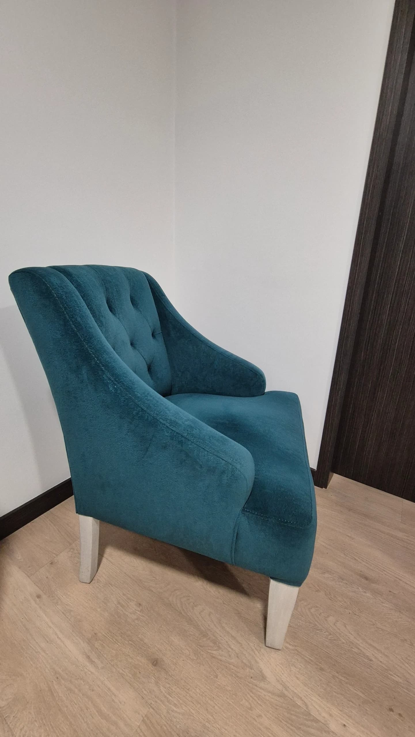 imagen de producto Silla tipo poltrona