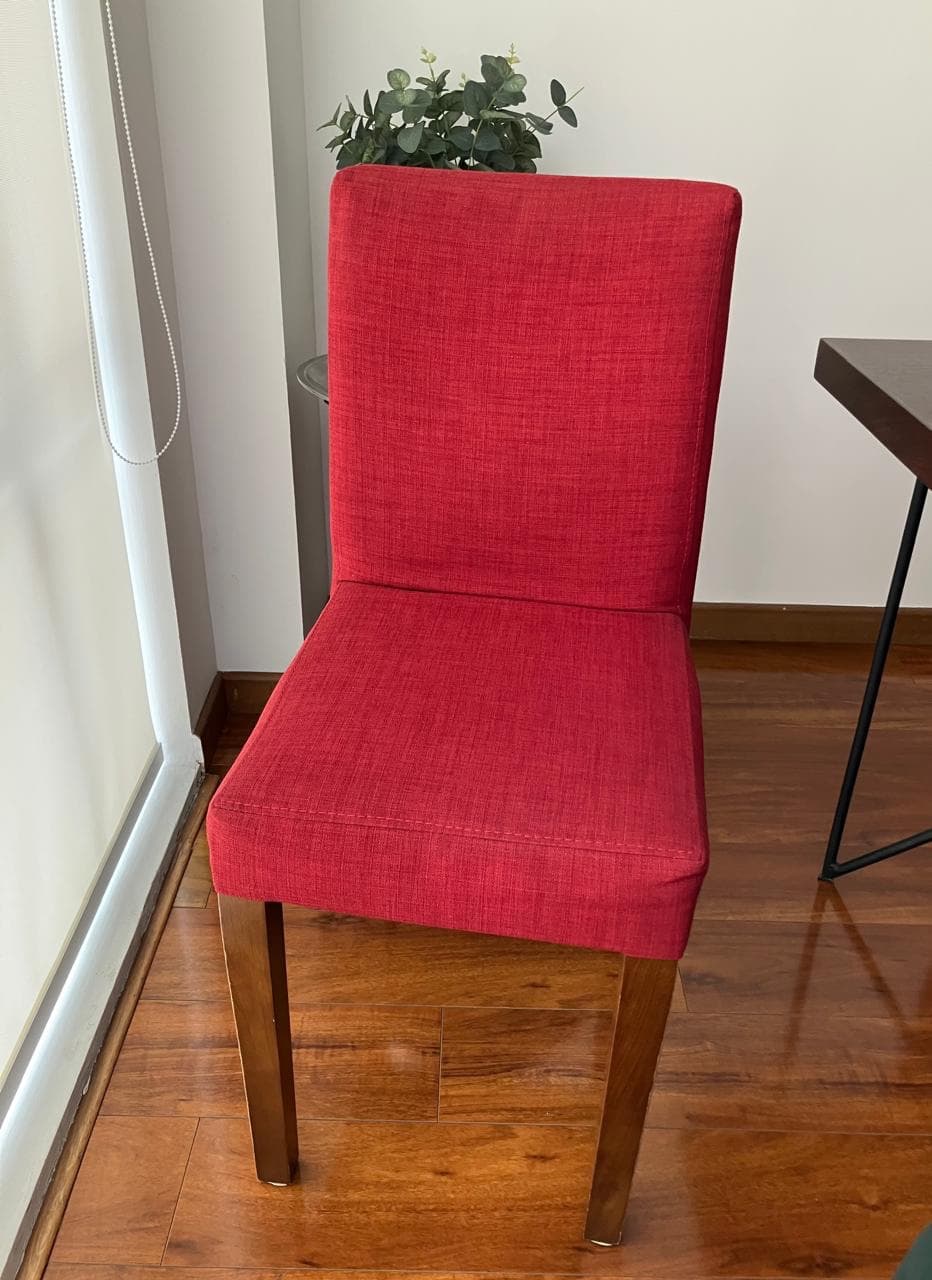 imagen de producto 4 Silla de comedor rojas en lino