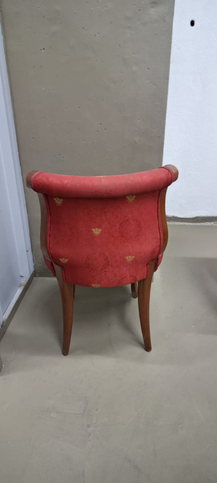 imagen de producto Silla Roja Antigua