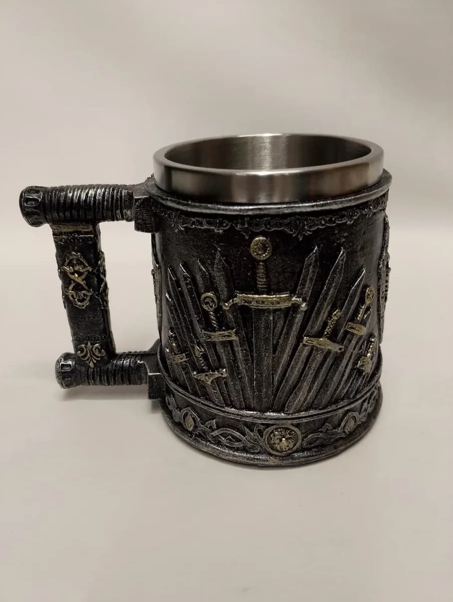 imagen de producto Vaso Vikingos En Marmolina Y Acero