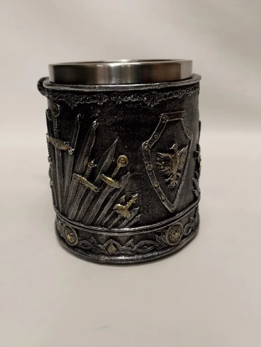 imagen de producto Vaso Vikingos En Marmolina Y Acero