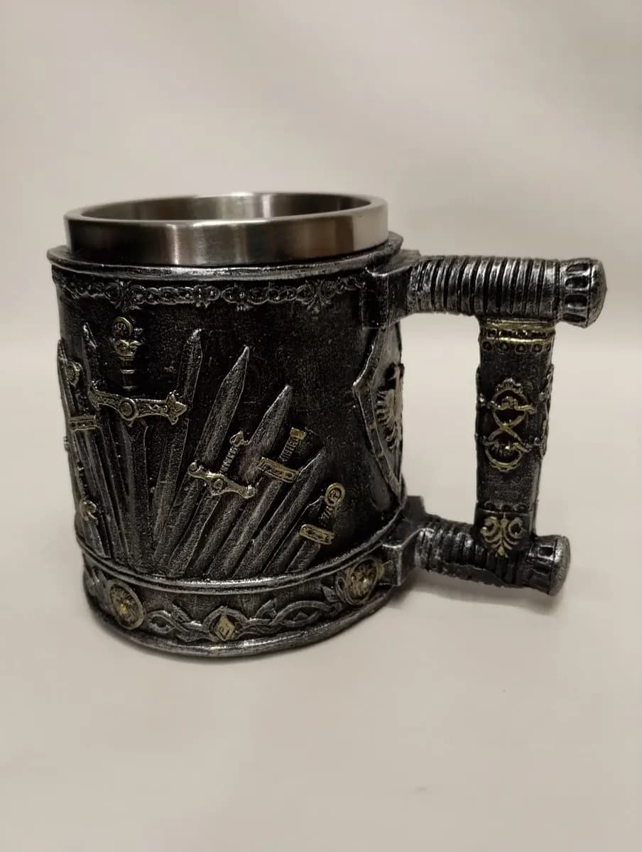 imagen de producto Vaso Vikingos En Marmolina Y Acero