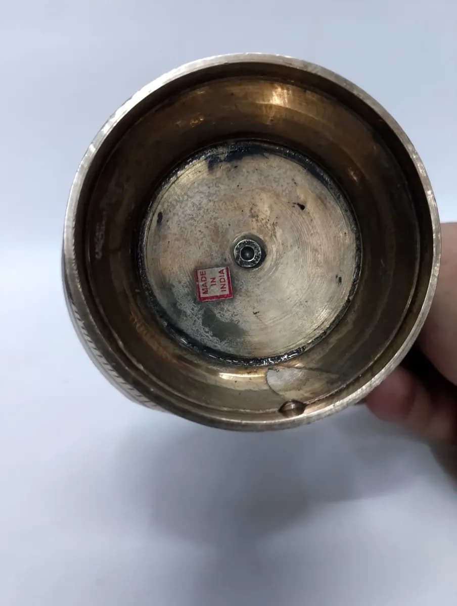 imagen de producto ANFORA HINDU EN BRONCE TALLADO Y OLEO