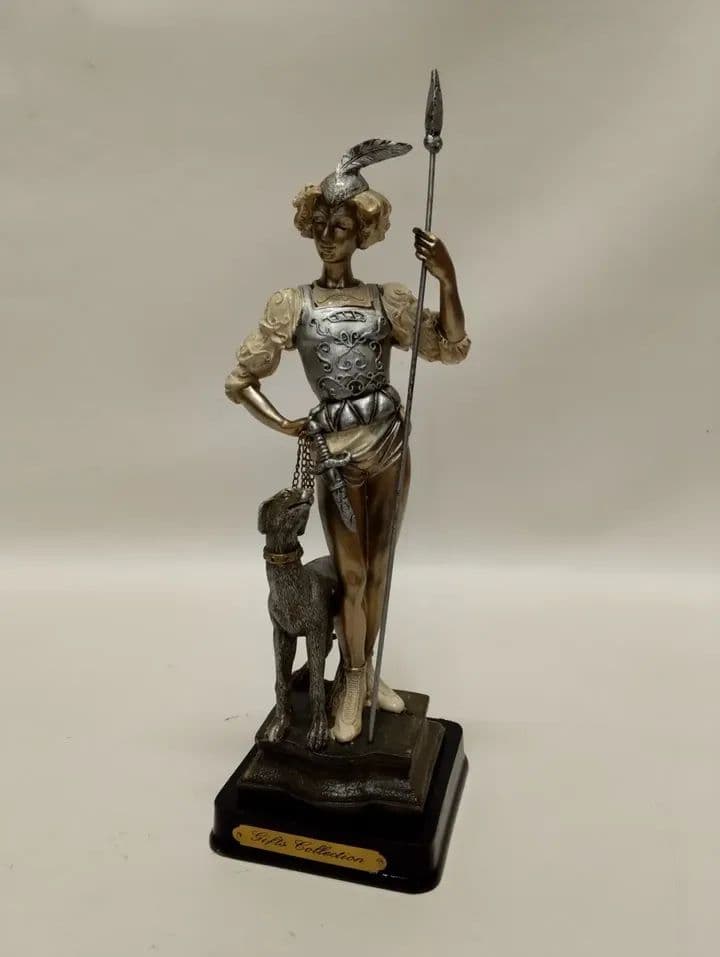 imagen de producto ESCULTURA ANTIGUA ITALY DIANA LA CAZADORA