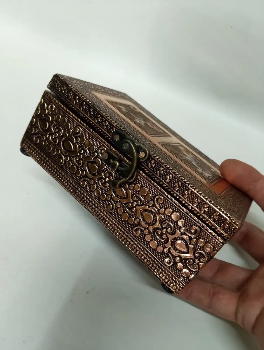 imagen de producto Cofre Hindu Lamina Cobre Martillado Elefantes