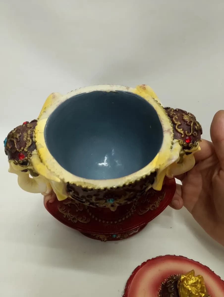 imagen de producto Caliz O Urna Hindu Marmolina Y Oleo Elefantes