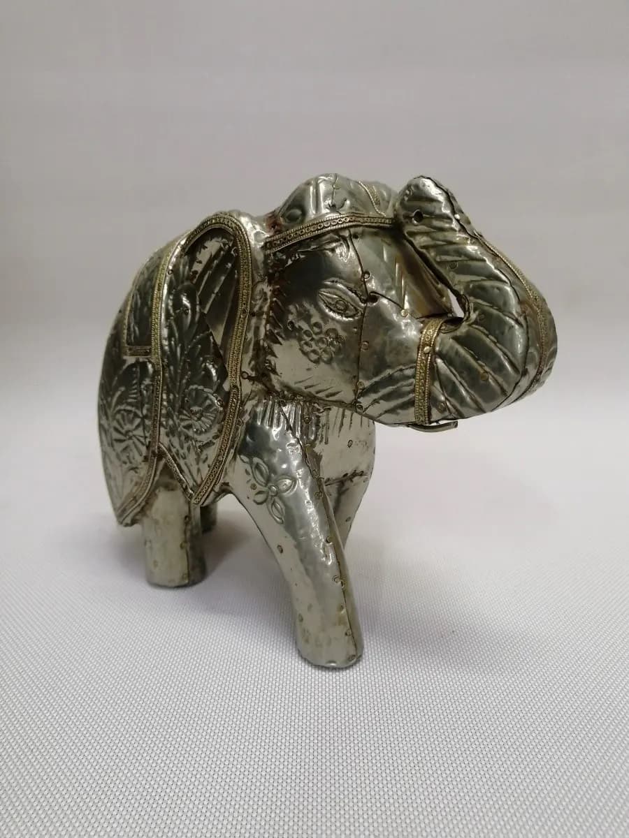 imagen de producto Escultura Elefante Sagrado De La India Antiguo