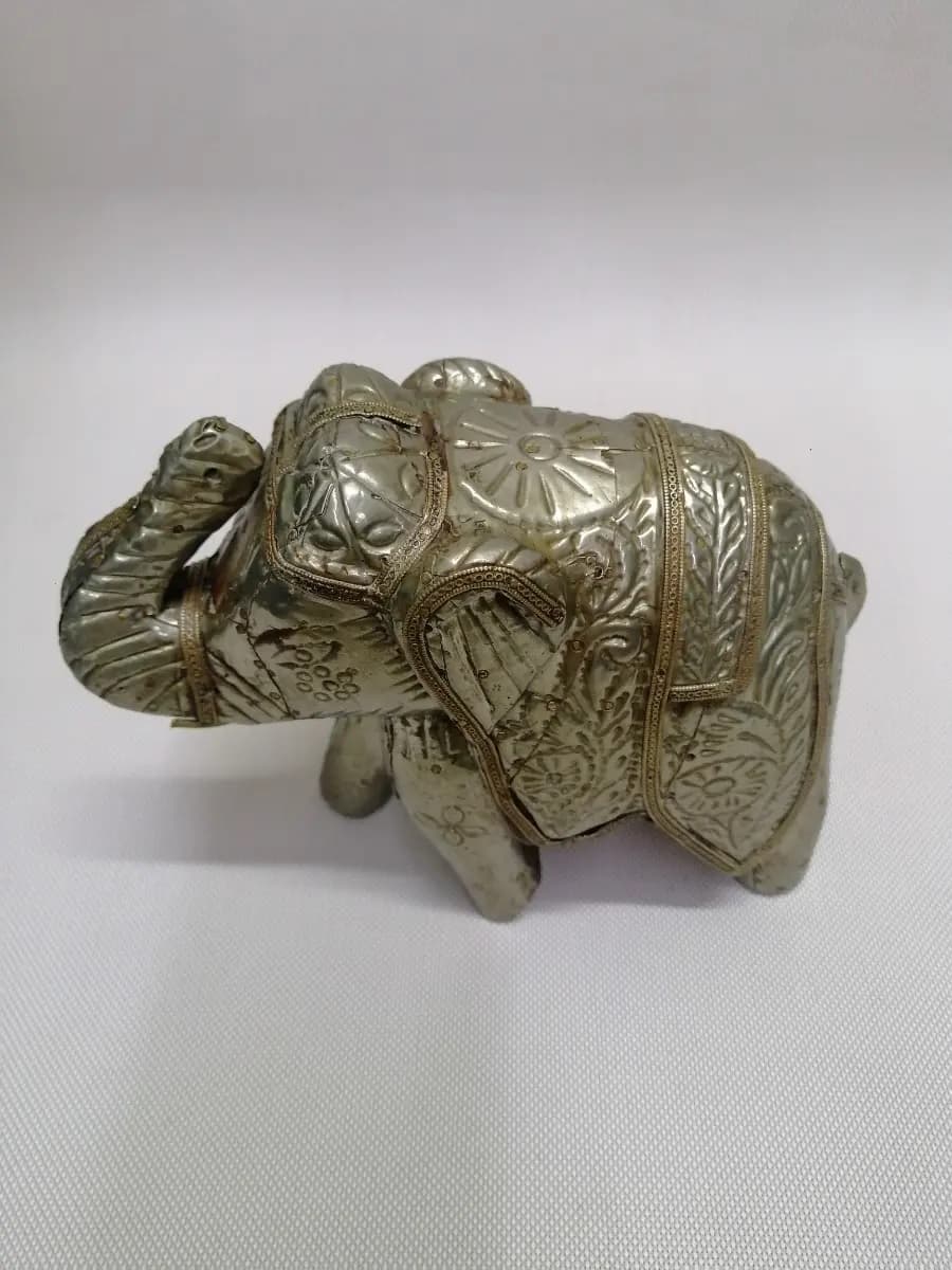imagen de producto Escultura Elefante Sagrado De La India Antiguo