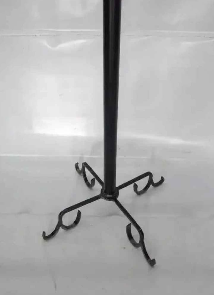 imagen de producto CANDELABRO PIE HIERRO FORJA 1 VELON
