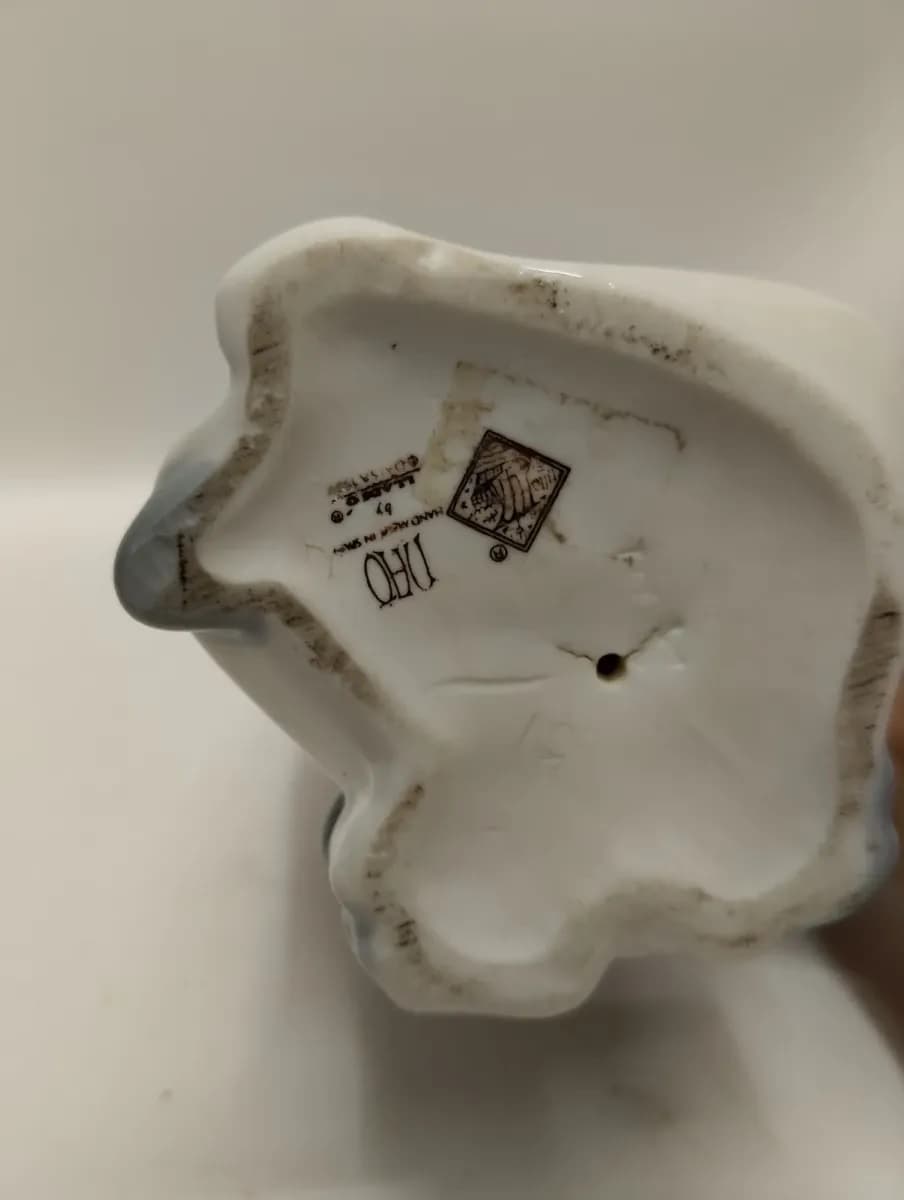 imagen de producto Porcelana Antigua Niña Y Perro Lladro Firmada