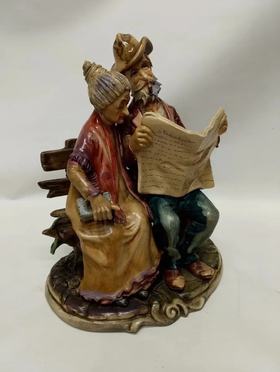 imagen de producto Porcelana Italy Capo Di Monti Los Abuelitos