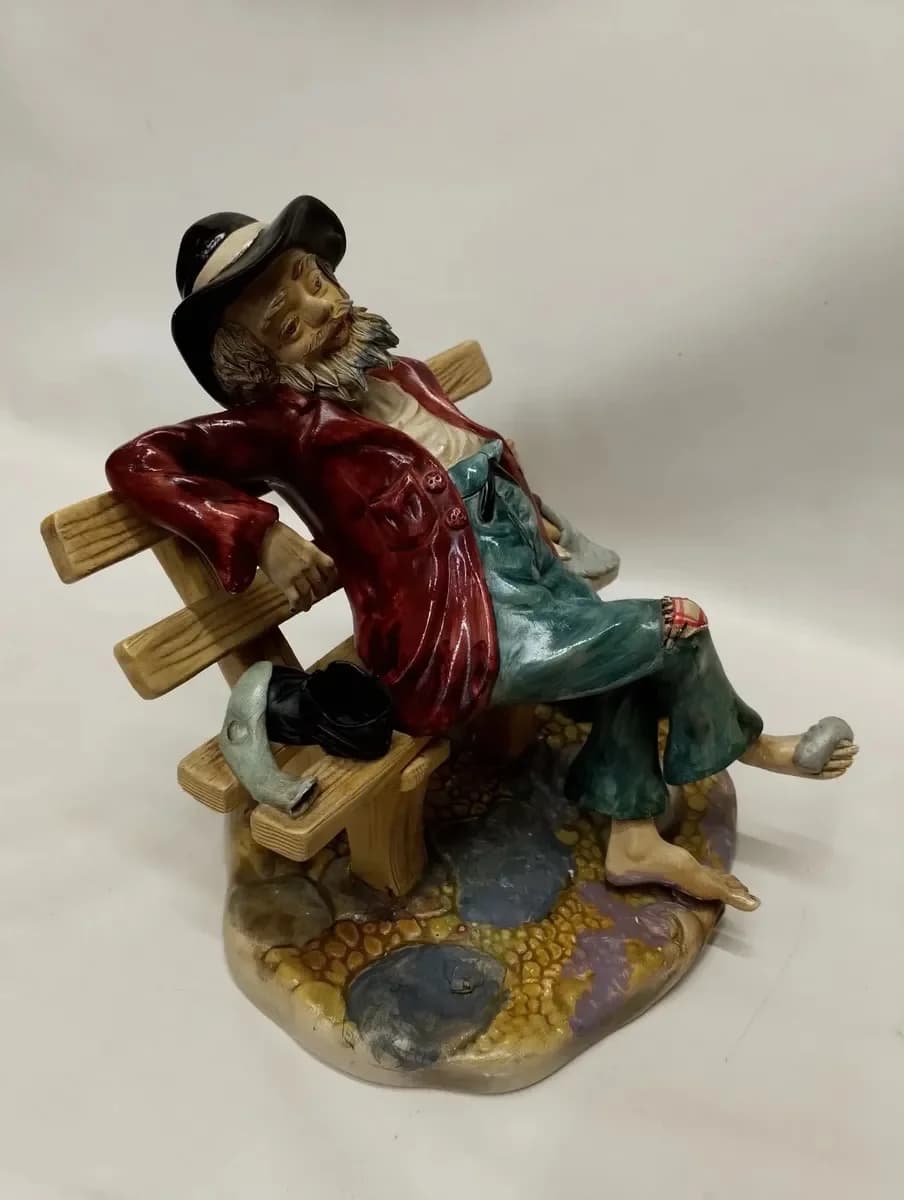 imagen de producto Porcelana Antigua Italy Capo Di Monti El Vagabundo