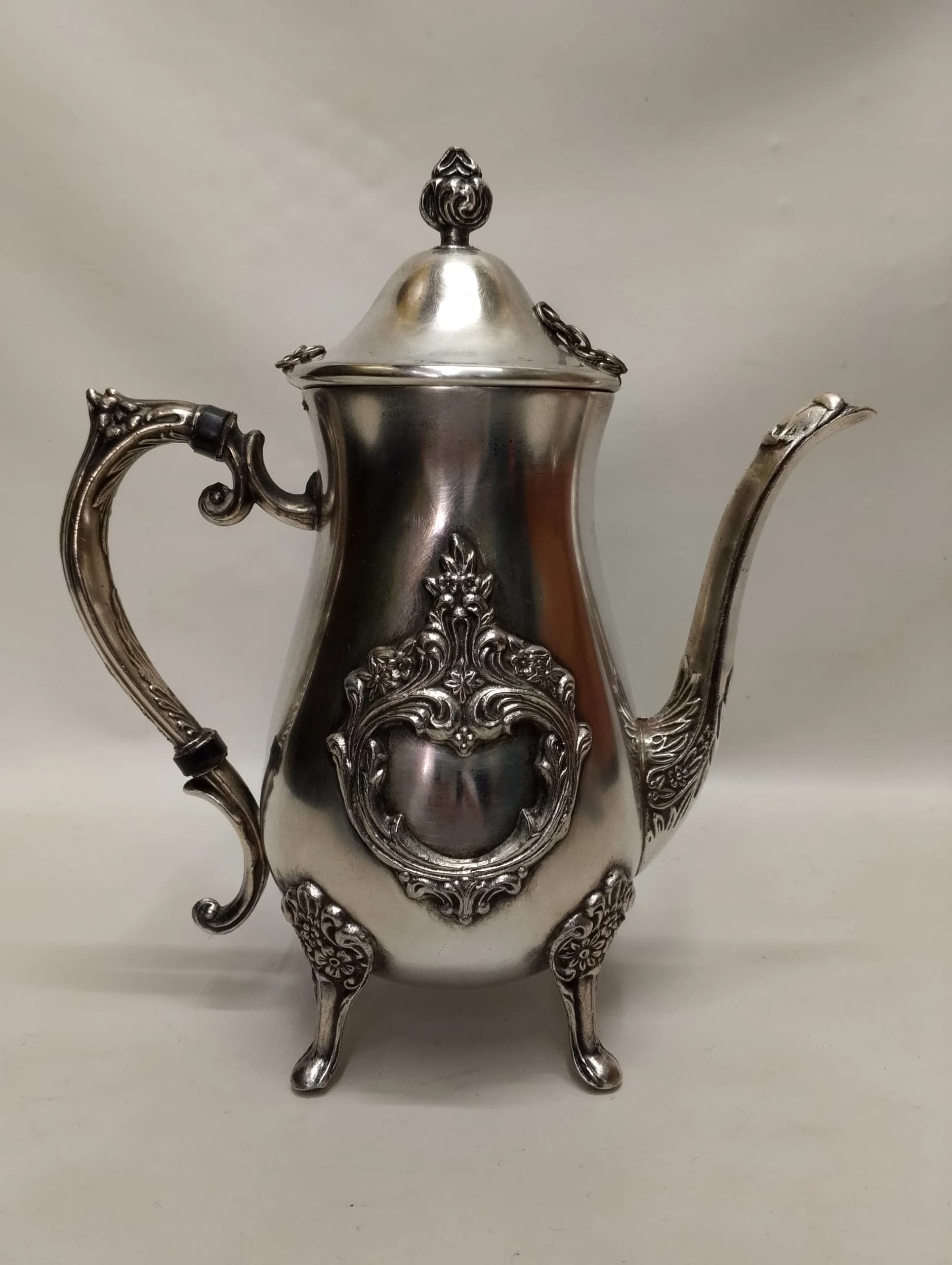 imagen de producto TETERA ANTIGUA LEONARD 1950 BRONCE BAÑO PLATA