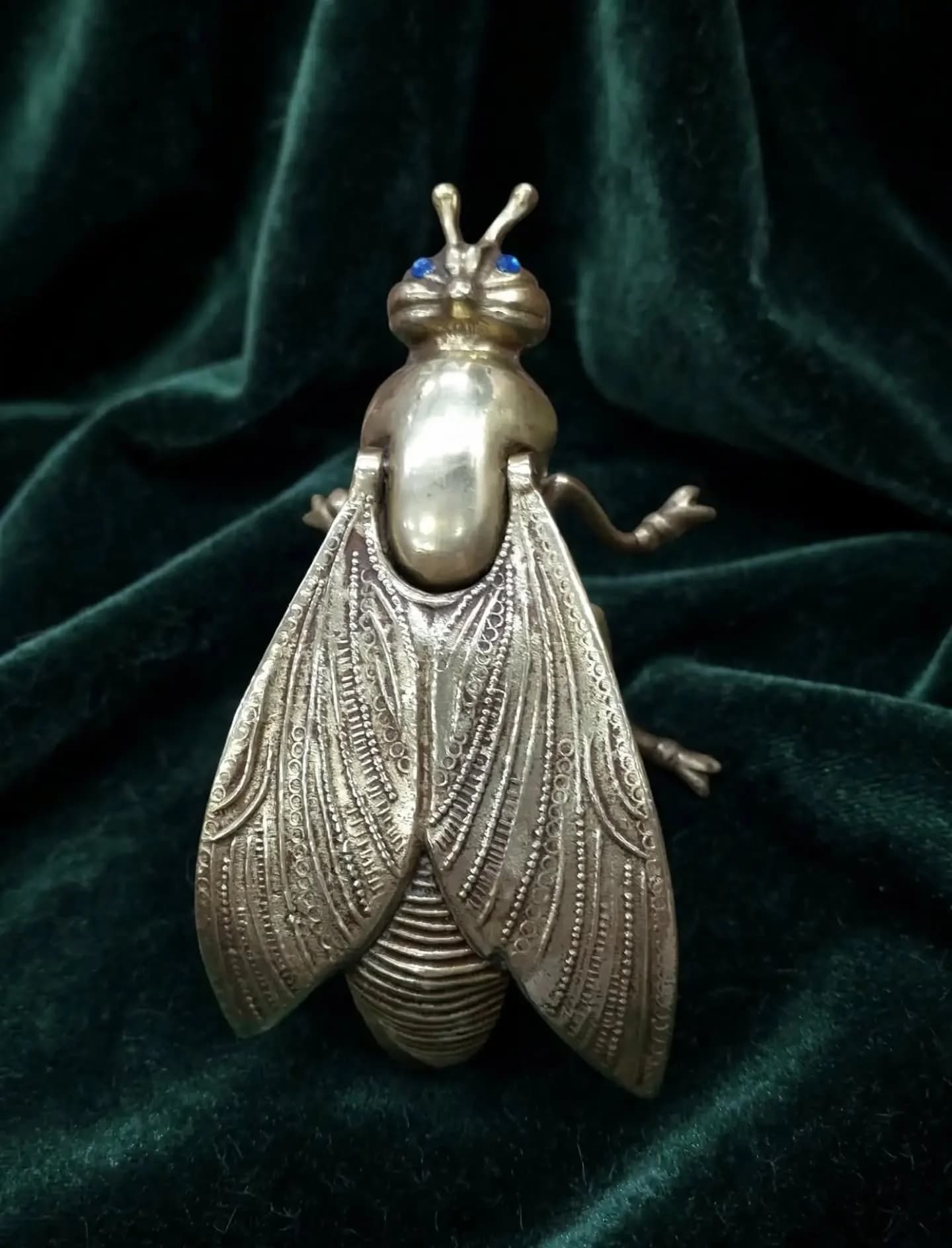 imagen de producto CENICERO DE MESA ANTIGUO EN BRONCE MACIZO MOSCA