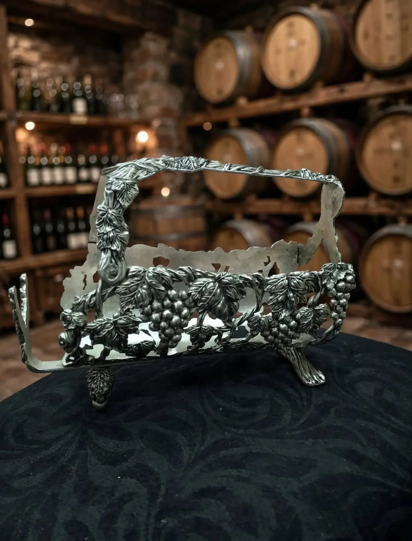 imagen de producto PORTA BOTELLAS ANTIGUO ITALY BRONCE BAÑO PLATA