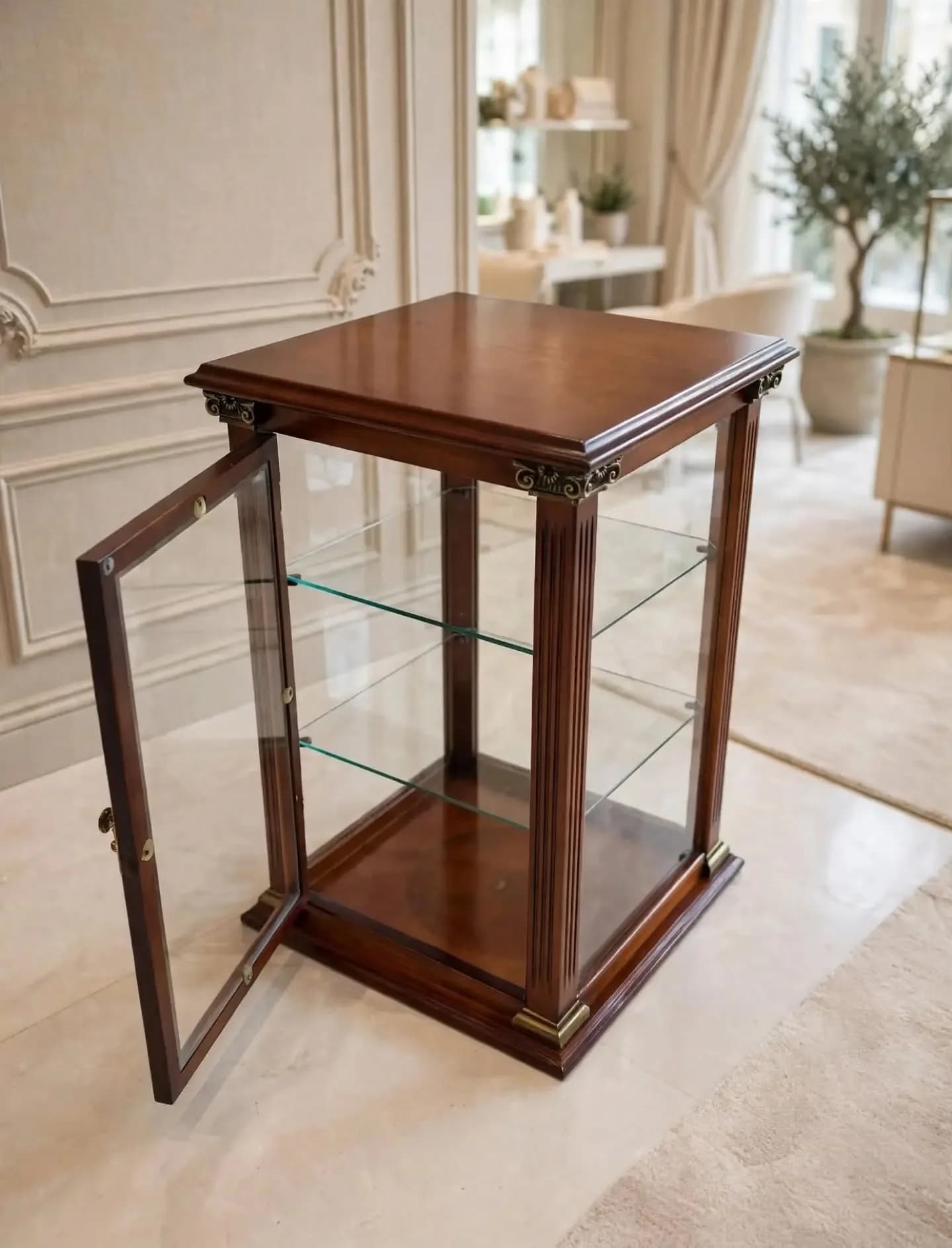 imagen de producto VITRINA MESA PEQUEÑA BOMBAY ITALY CEDRO Y CRISTAL