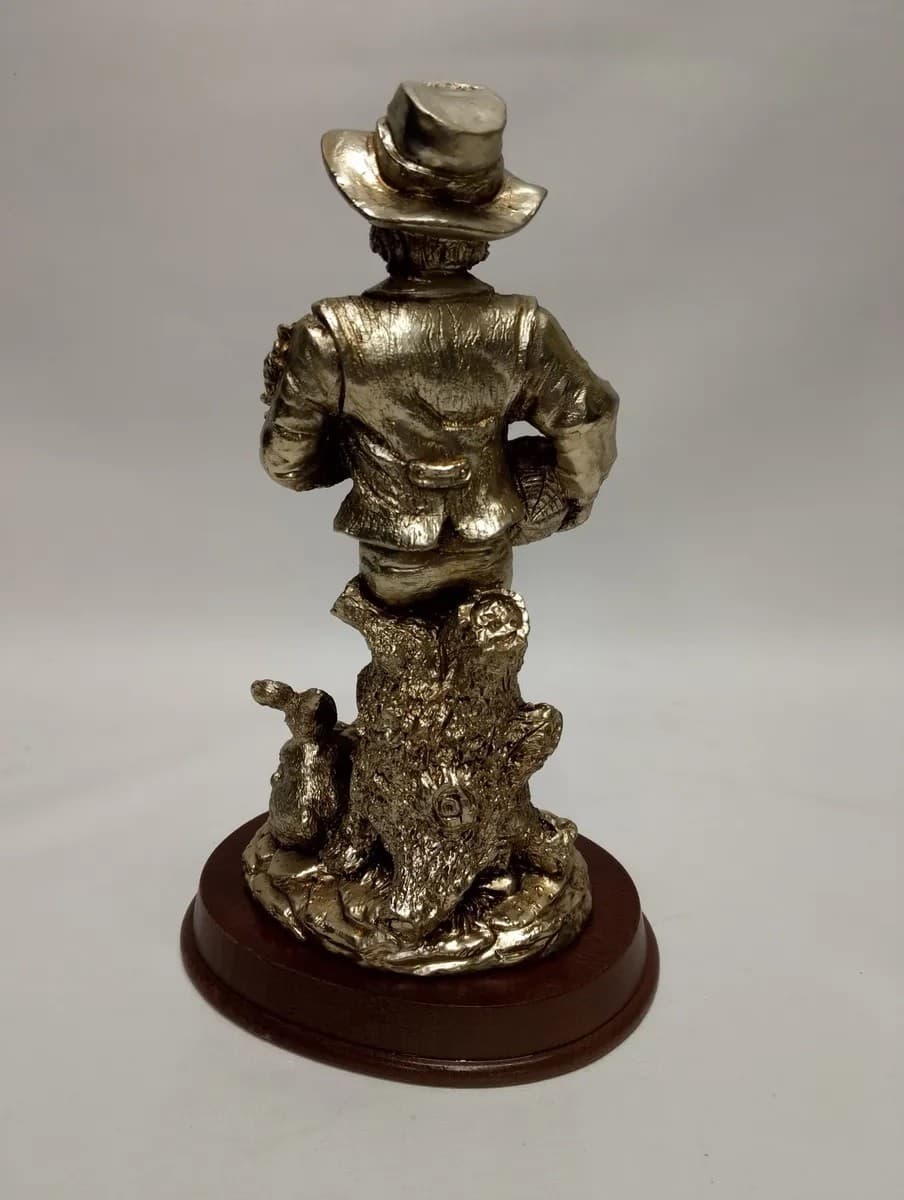 imagen de producto Escultura Italy Montefiori Niño Granja