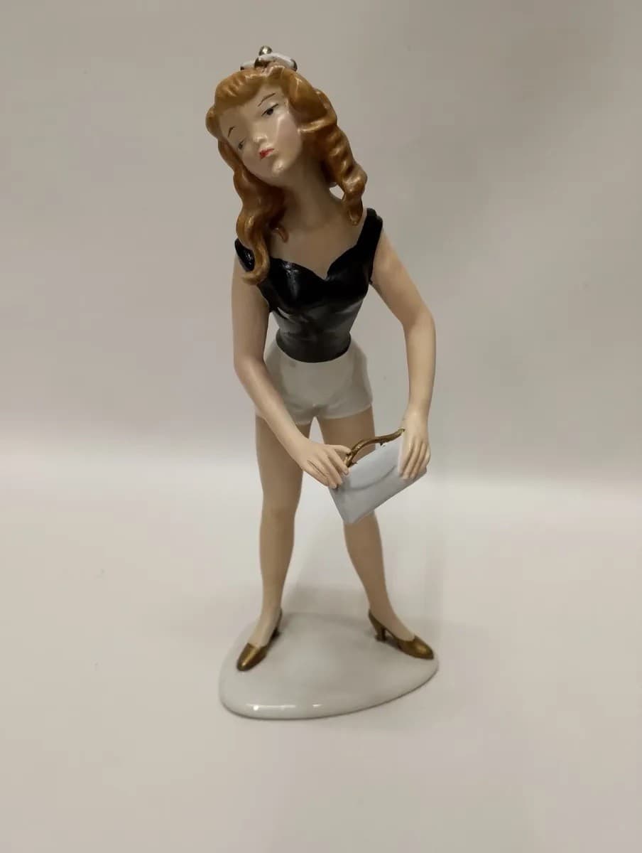 imagen de producto Porcelana Bavaria Niña Con Bolso