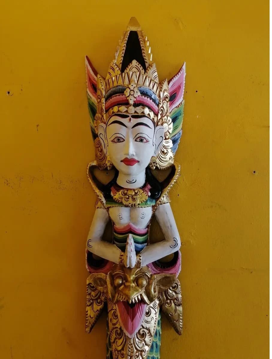 imagen de producto Talla Pared Hindu Antigua 1930 Diosa Prosperidad