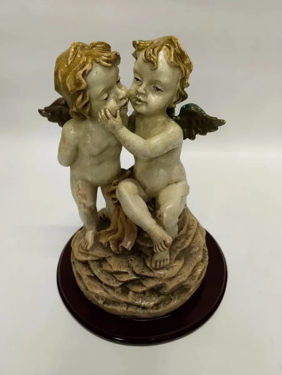 imagen de producto Escultura Mesa Italy Montefiori El Beso Del Angel