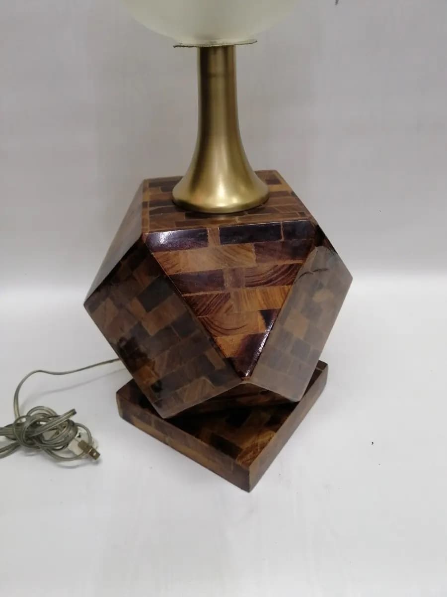 imagen de producto Lampara Mesa Italy Madera Nogal Cubo
