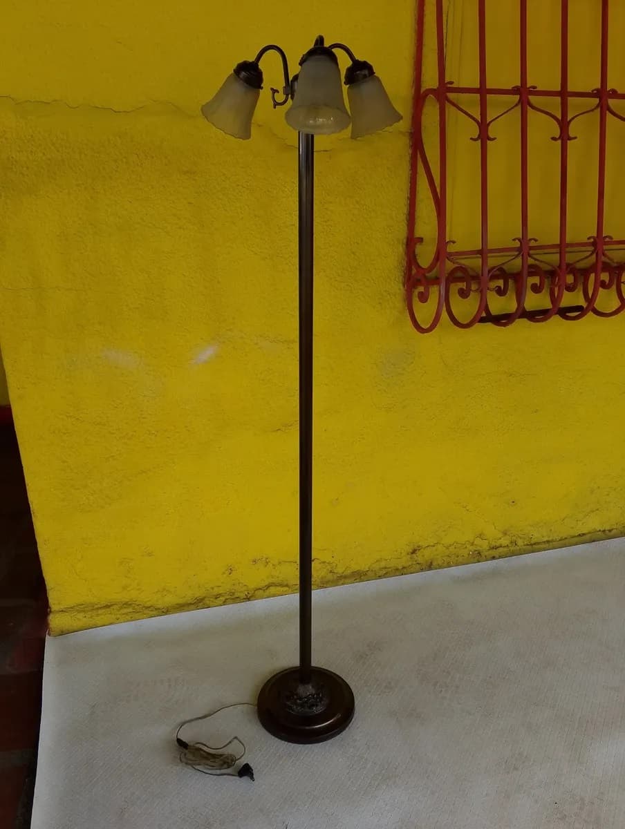 imagen de producto Lampara Pie Antimonio Cobrizado Cristal