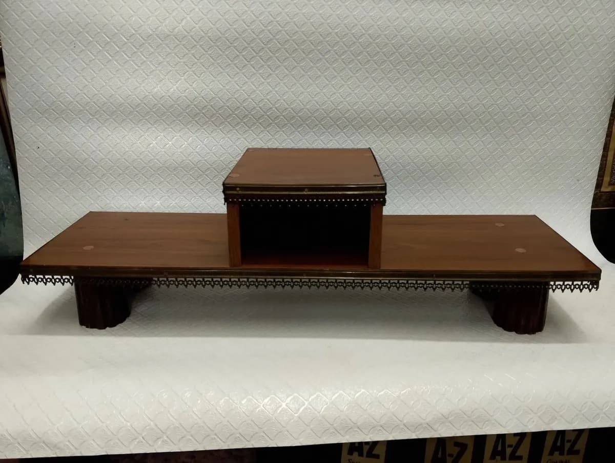 imagen de producto Repisa De Pie Antigua Madera Y Bronce