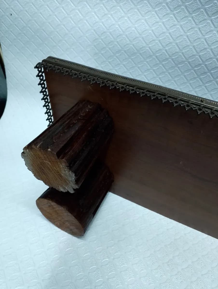 imagen de producto Repisa De Pie Antigua Madera Y Bronce