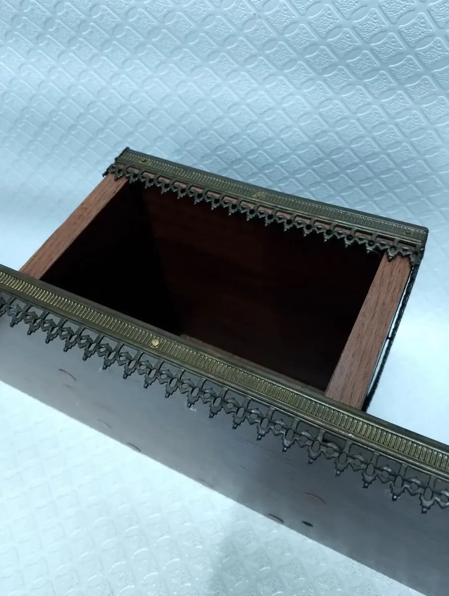 imagen de producto Repisa De Pie Antigua Madera Y Bronce