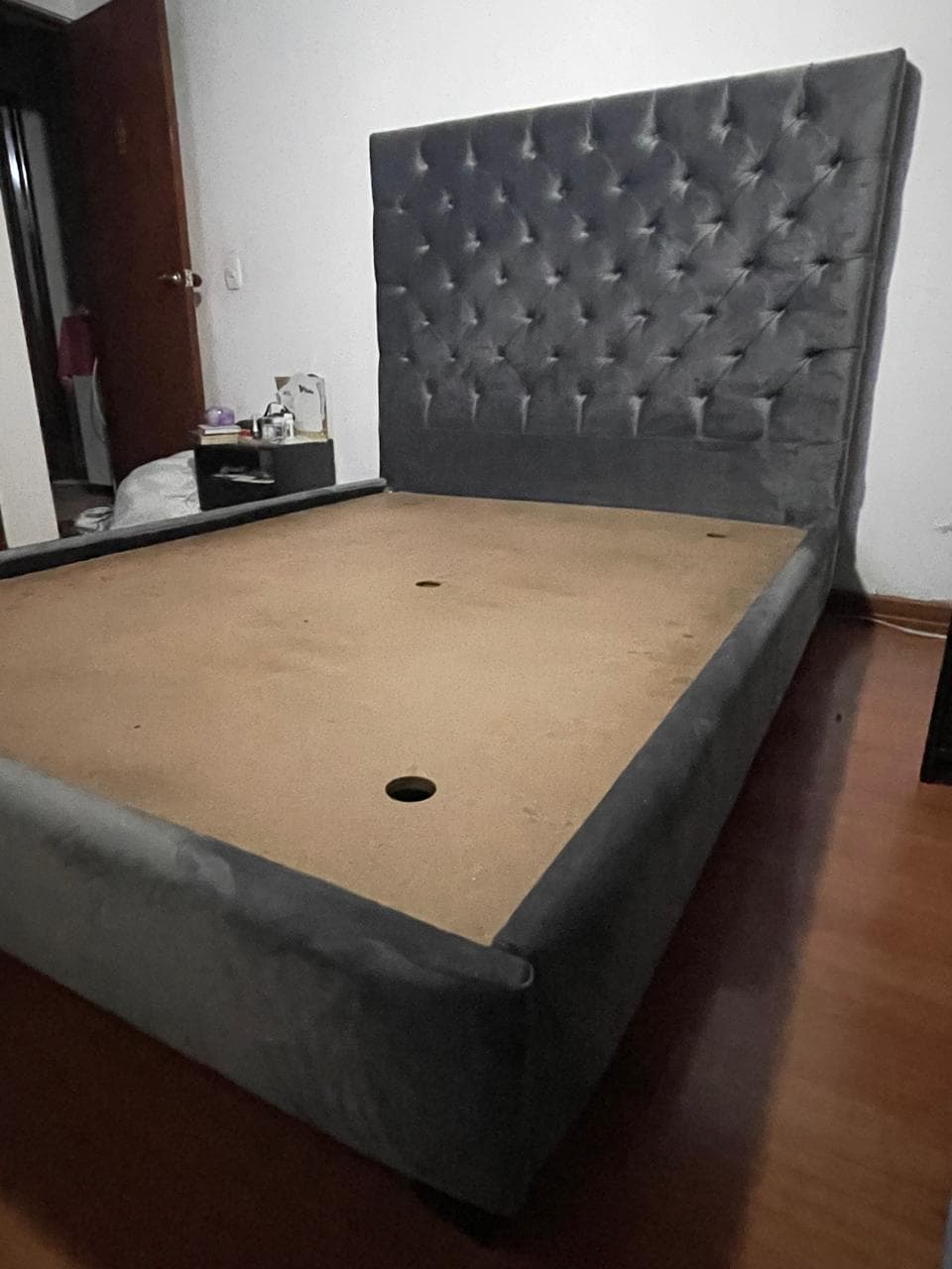 imagen de producto Base de cama gris