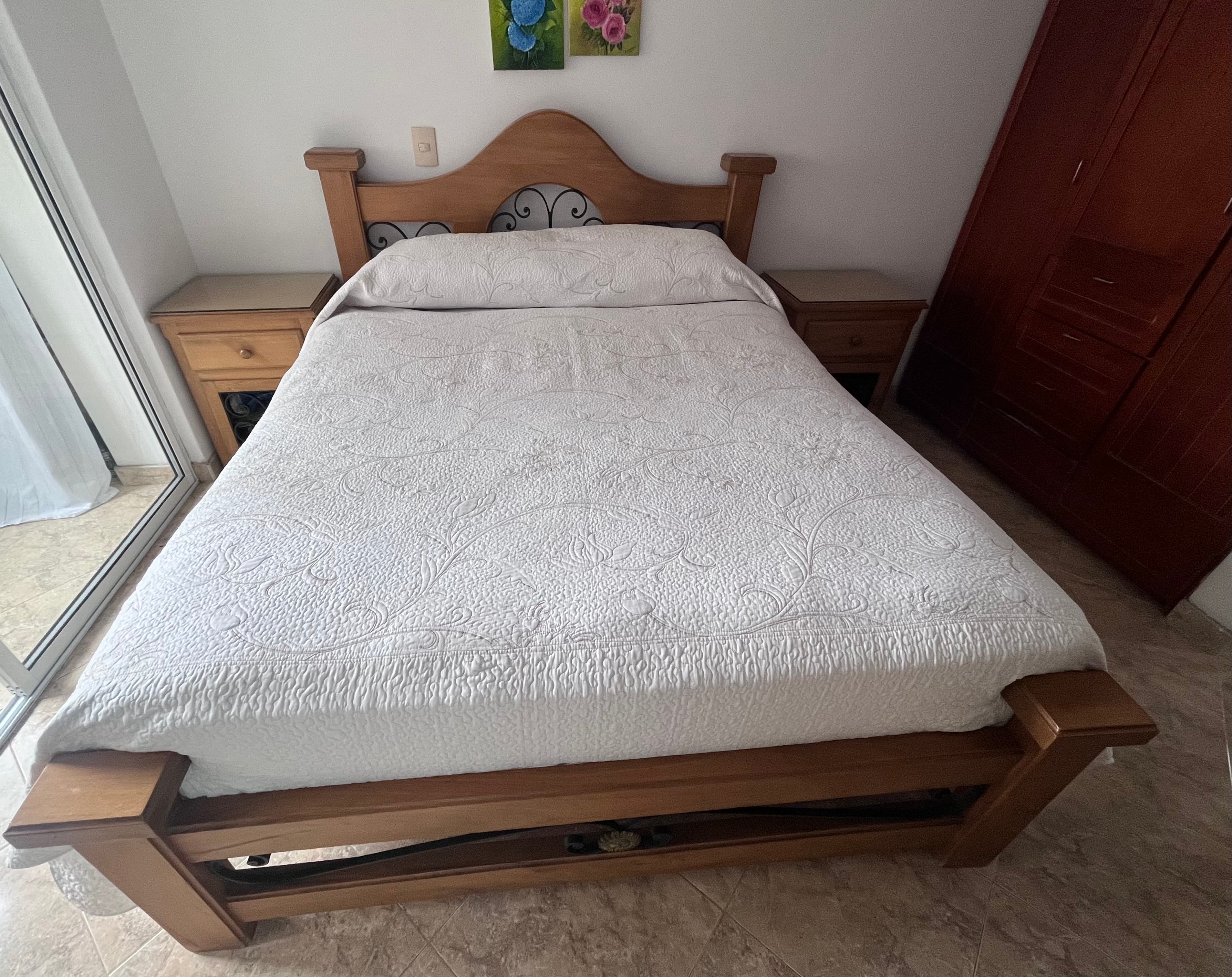 imagen de producto Cama sin colchón