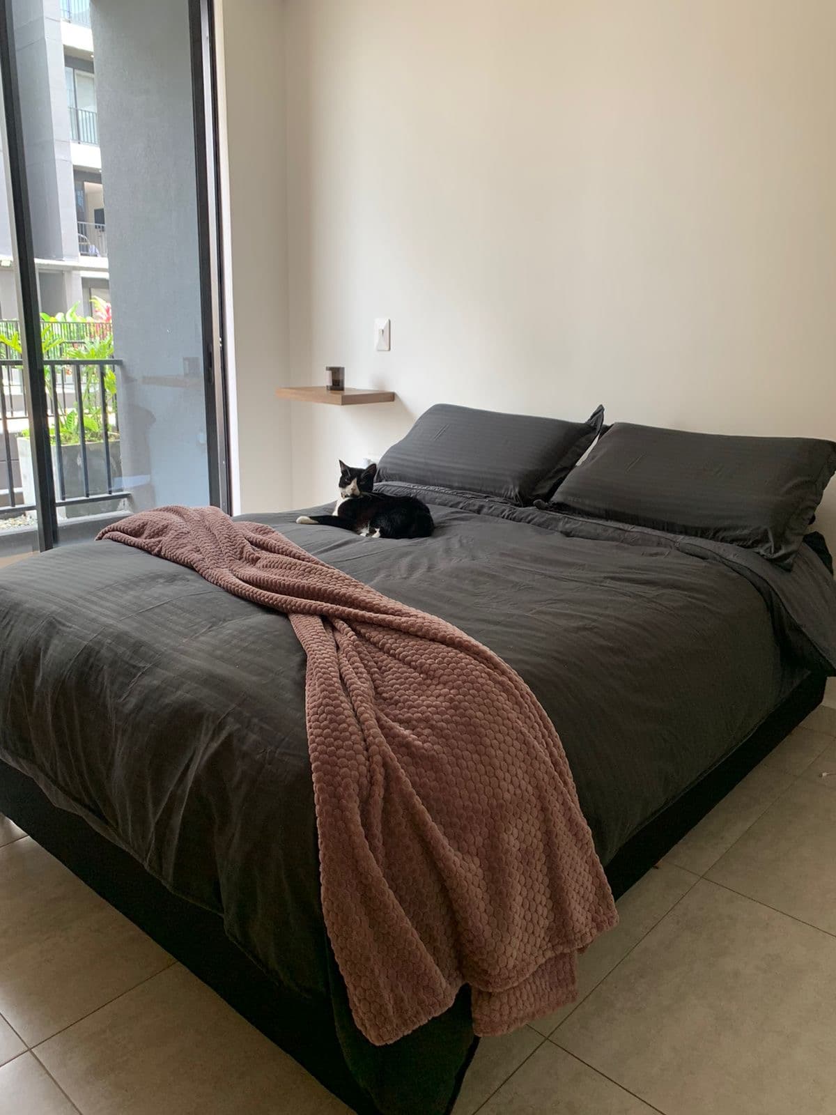 imagen de producto Base cama con colchón tamaño doble