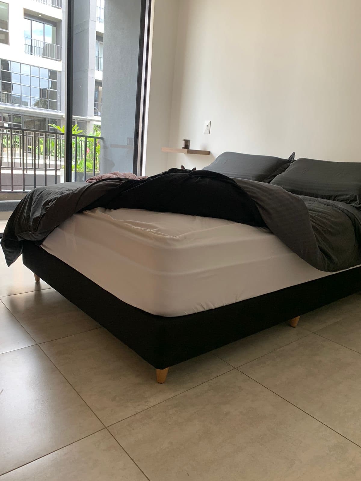 imagen de producto Base cama con colchón tamaño doble