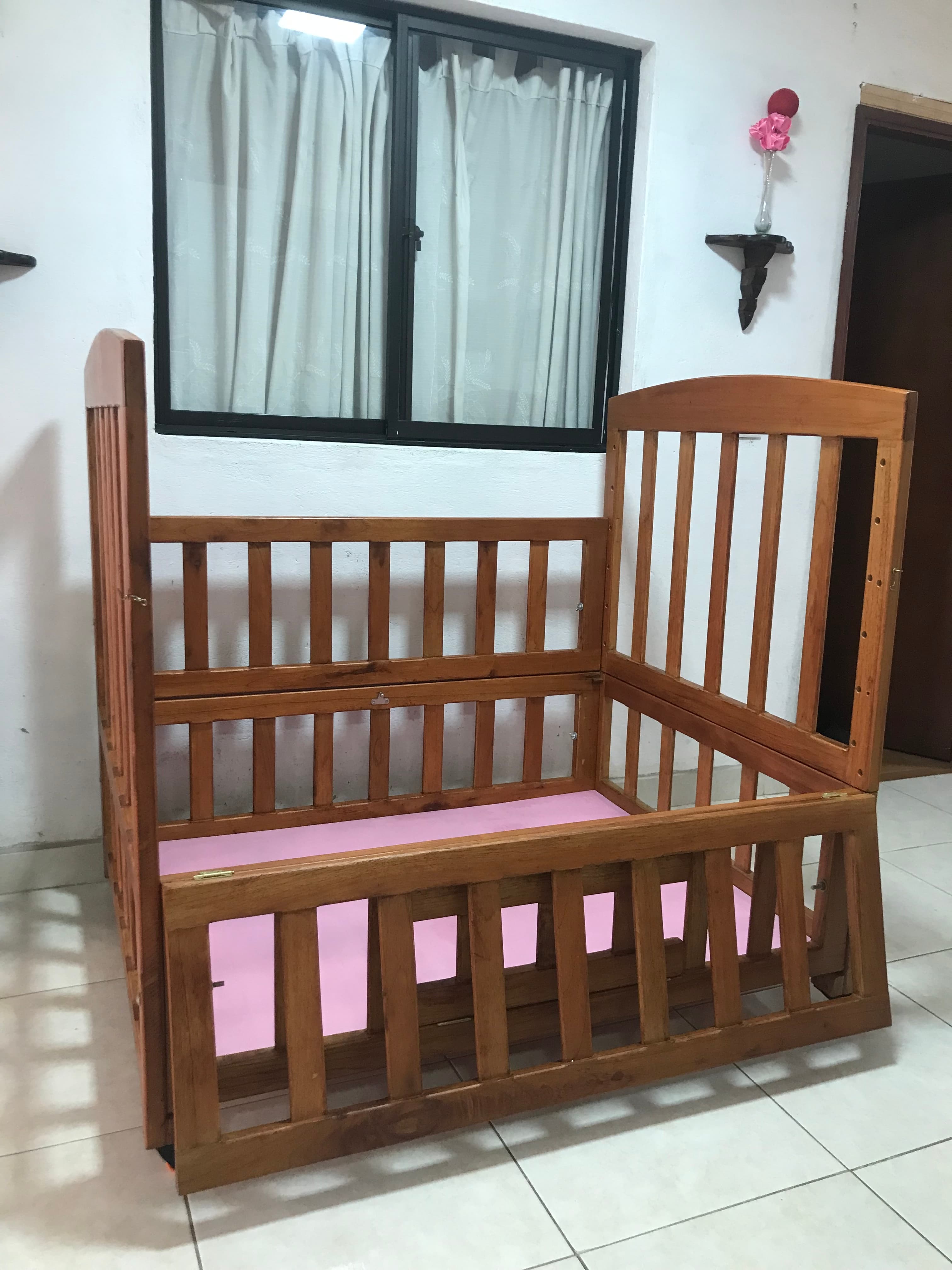 imagen de producto Cuna corral convertible a cama