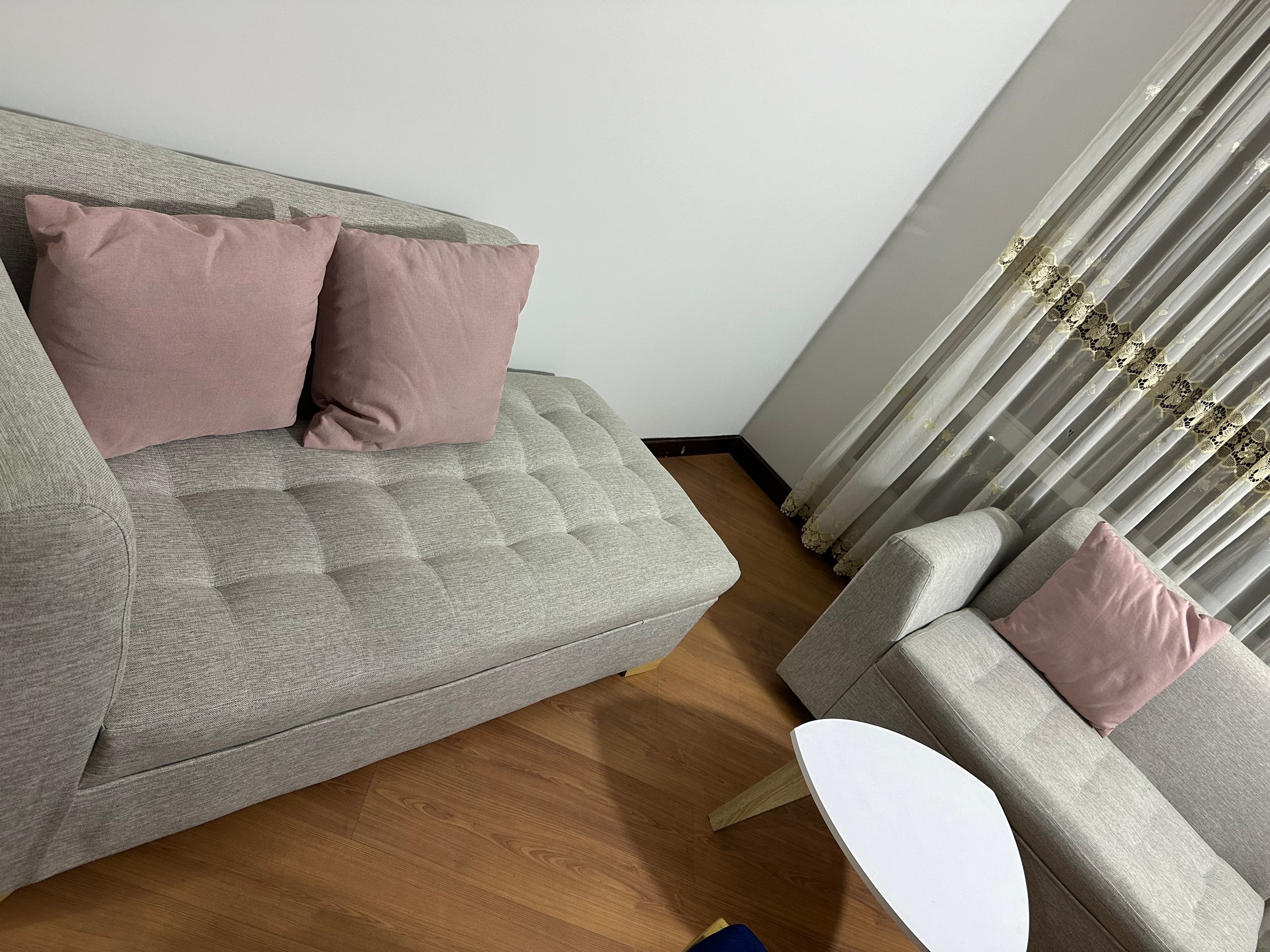 imagen de producto SOFA EN L CON MESITA