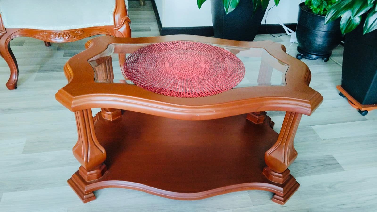 imagen de producto SALA CON ISABELINAS Y MESA DE CENTRO