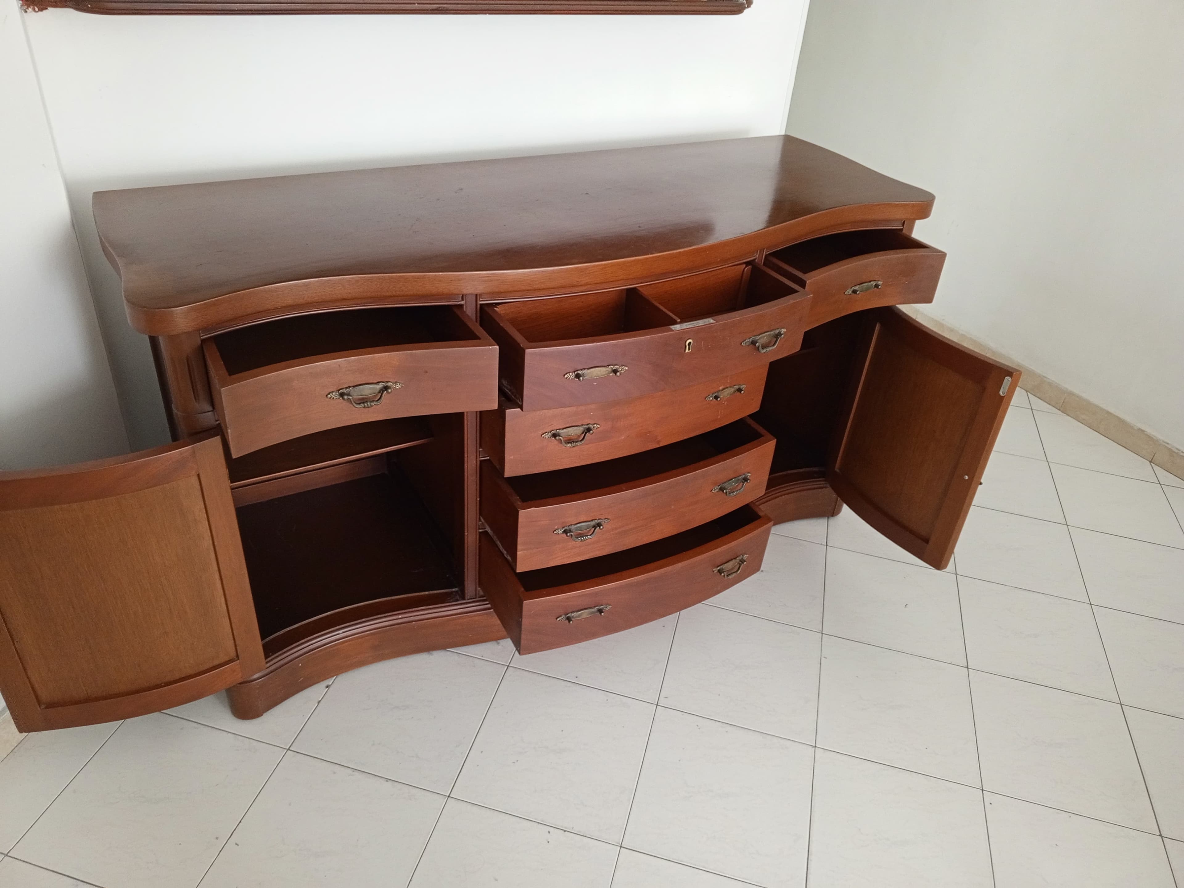 imagen de producto Bife clasico en madera roble