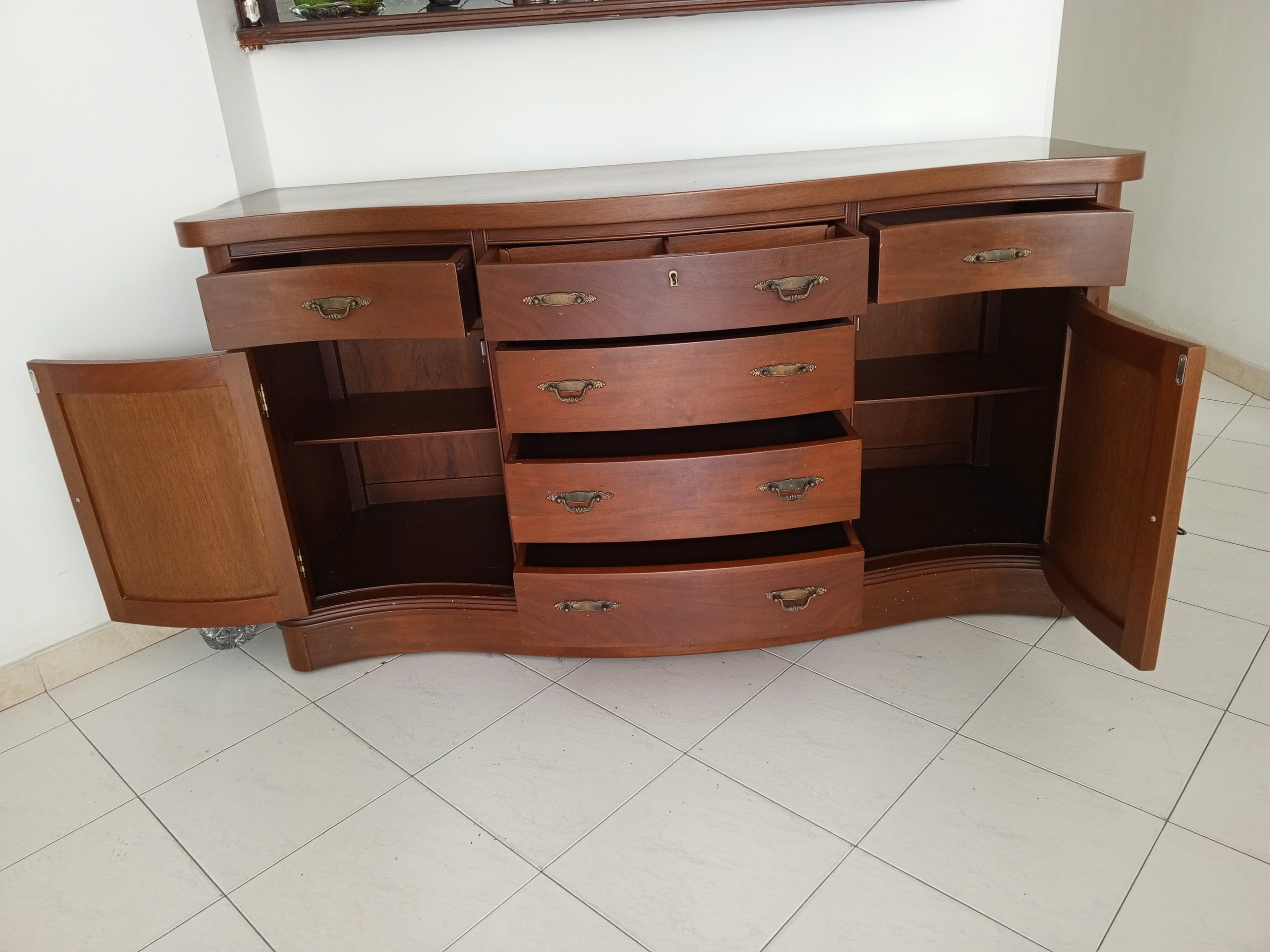 imagen de producto Bife clasico en madera roble