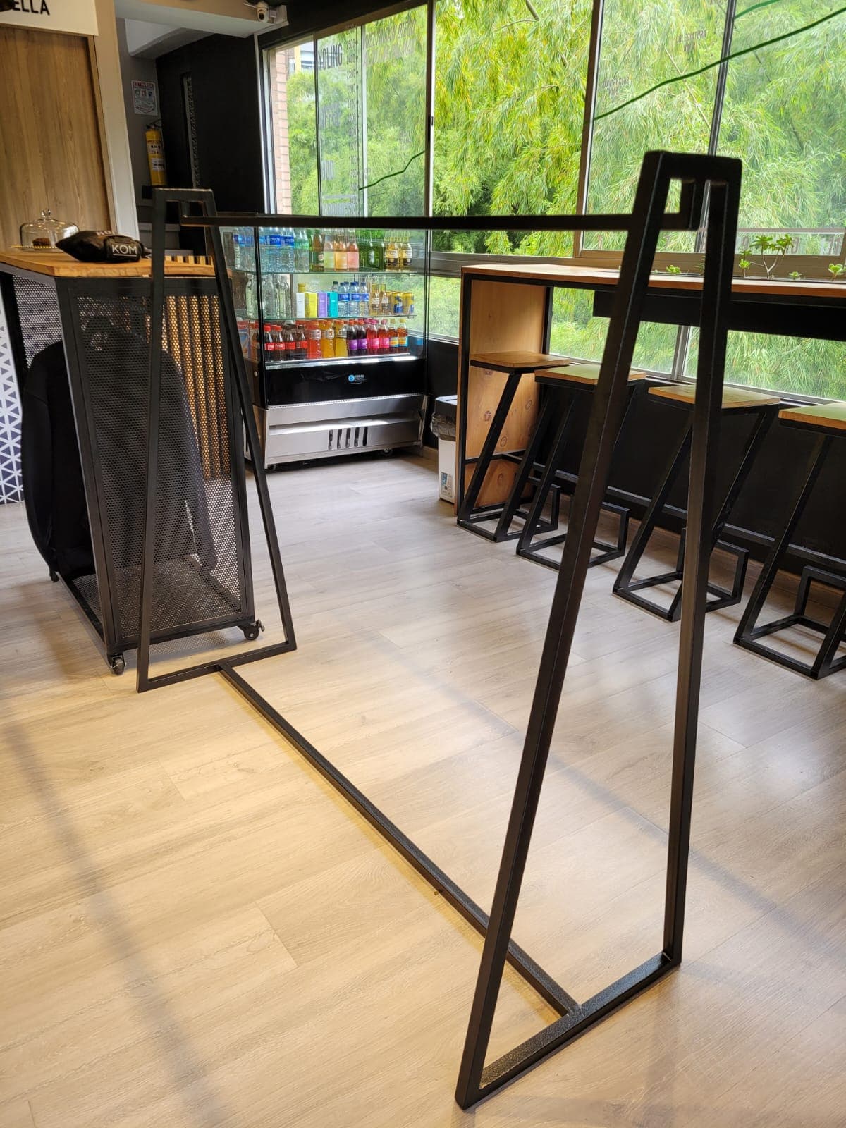imagen de producto Rack para prendas