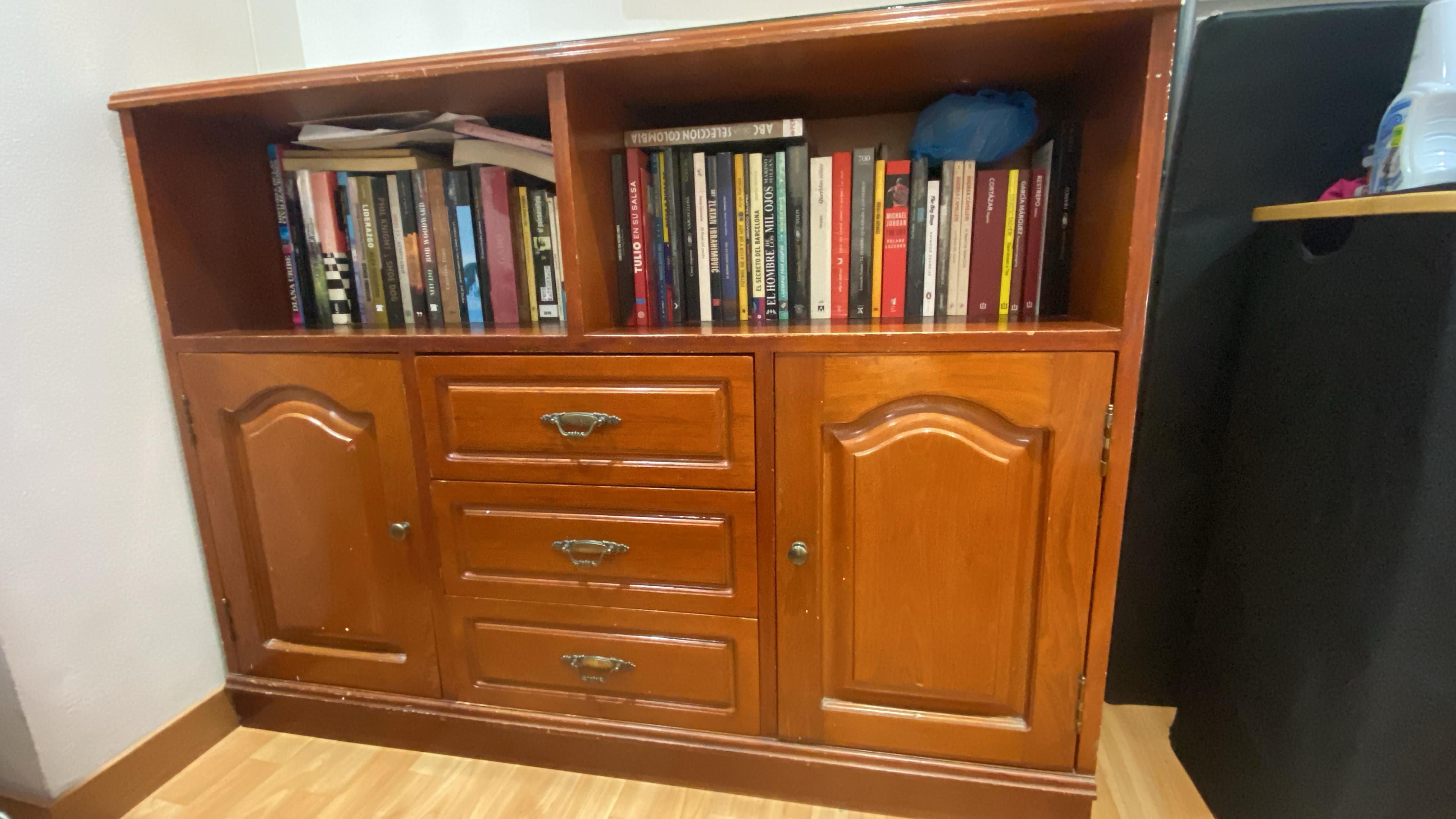 imagen de producto Mueble biblioteca o almacenador