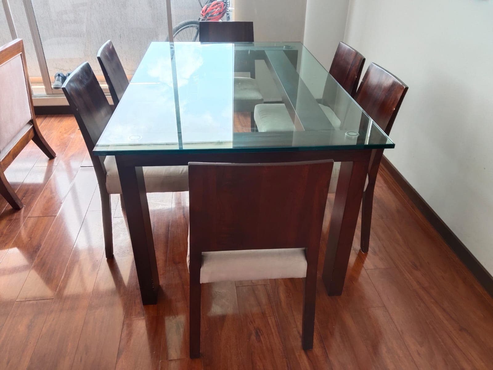 imagen de producto Juego de comedor de 6 puestos