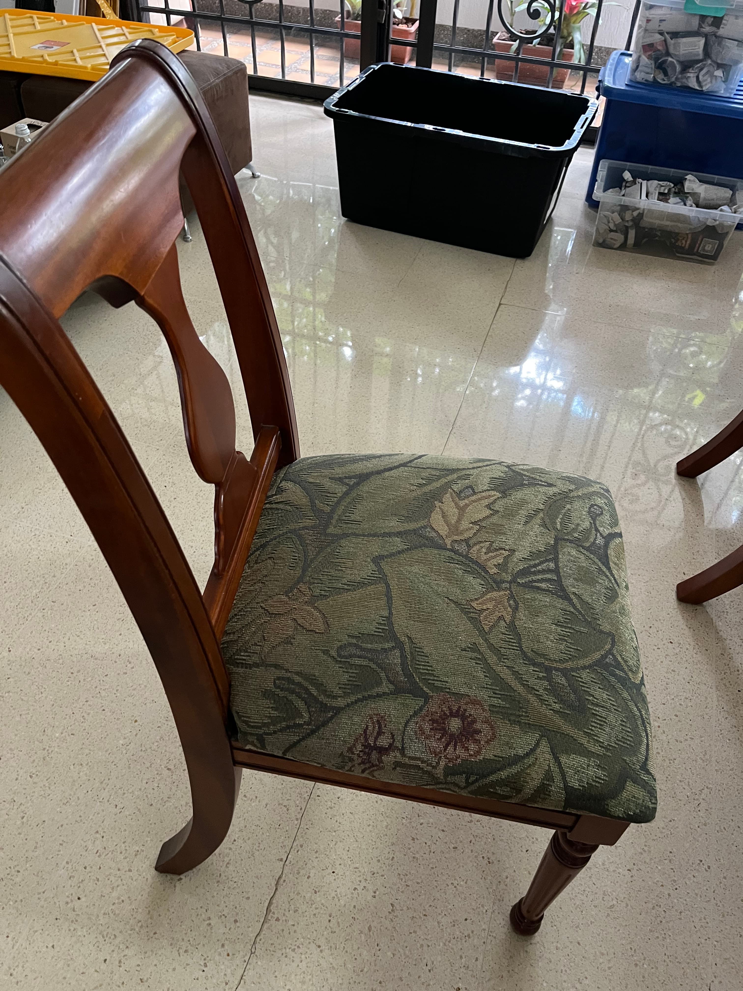 imagen de producto Mesa de comedor con 6 puestos