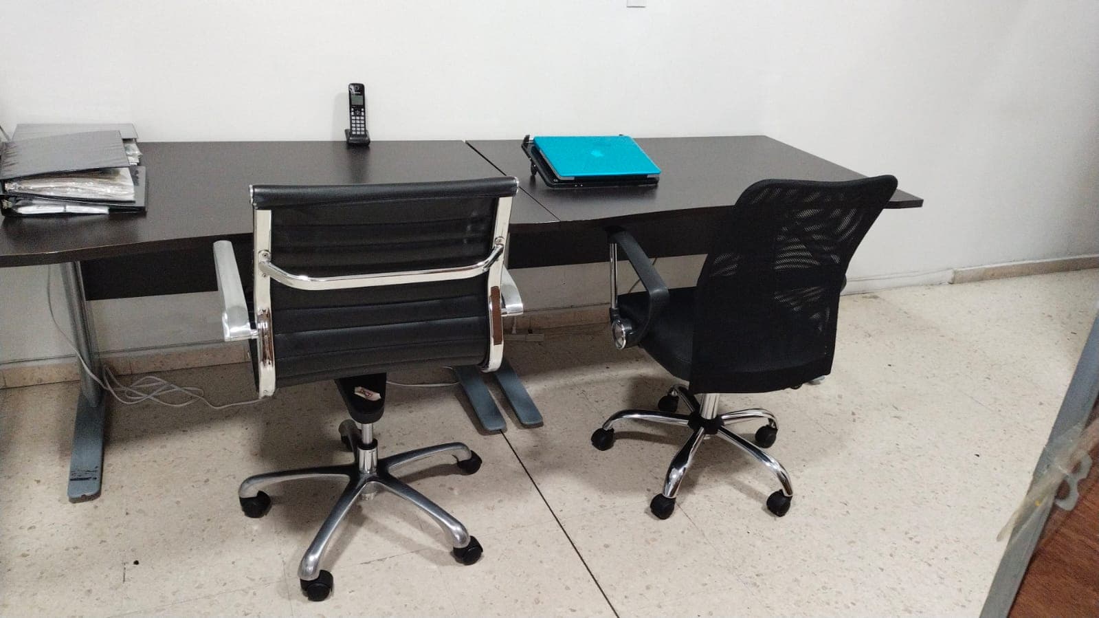 imagen de producto escritorios y sillas