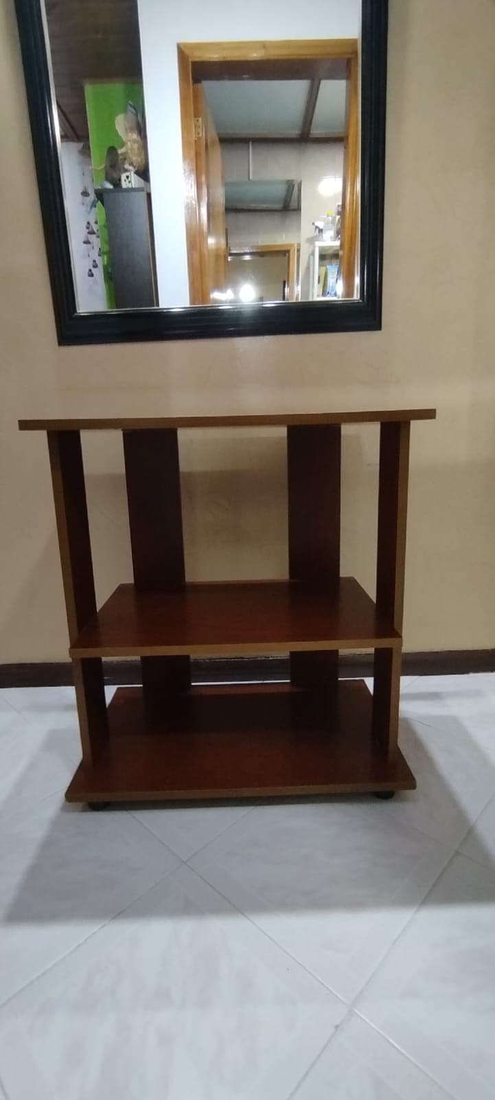 imagen de producto Mesa de madera 3 pisos - INVAL - Miel