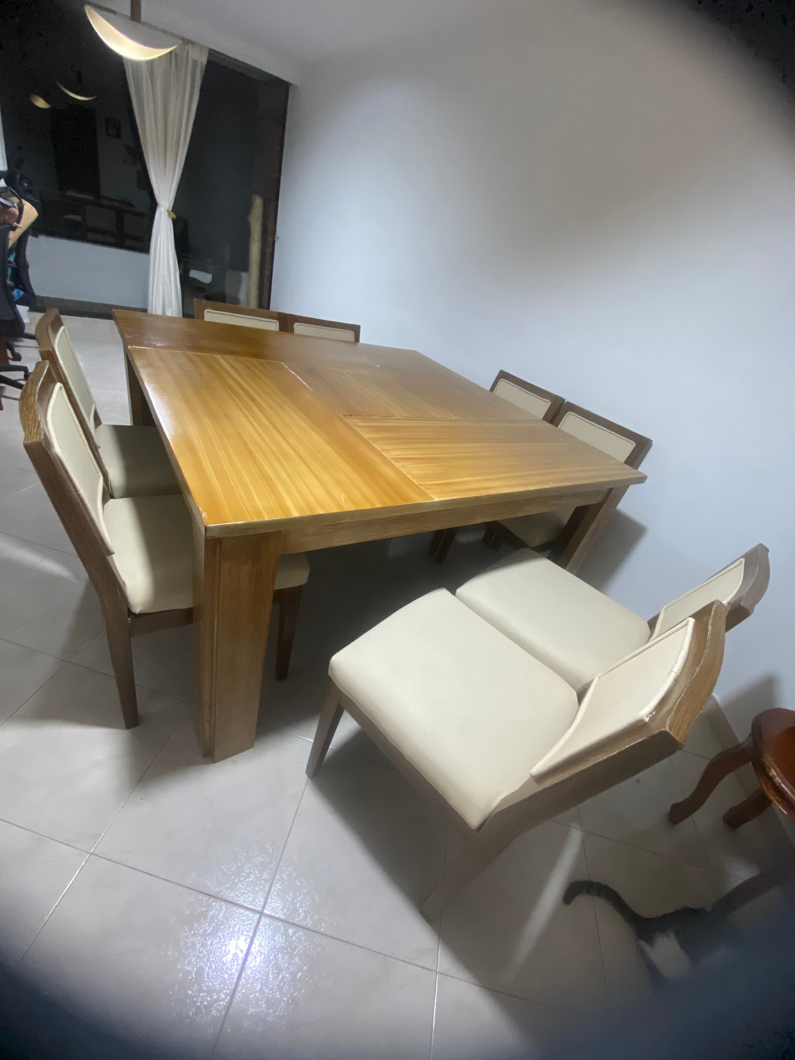 imagen de producto Mesa en roble de 8