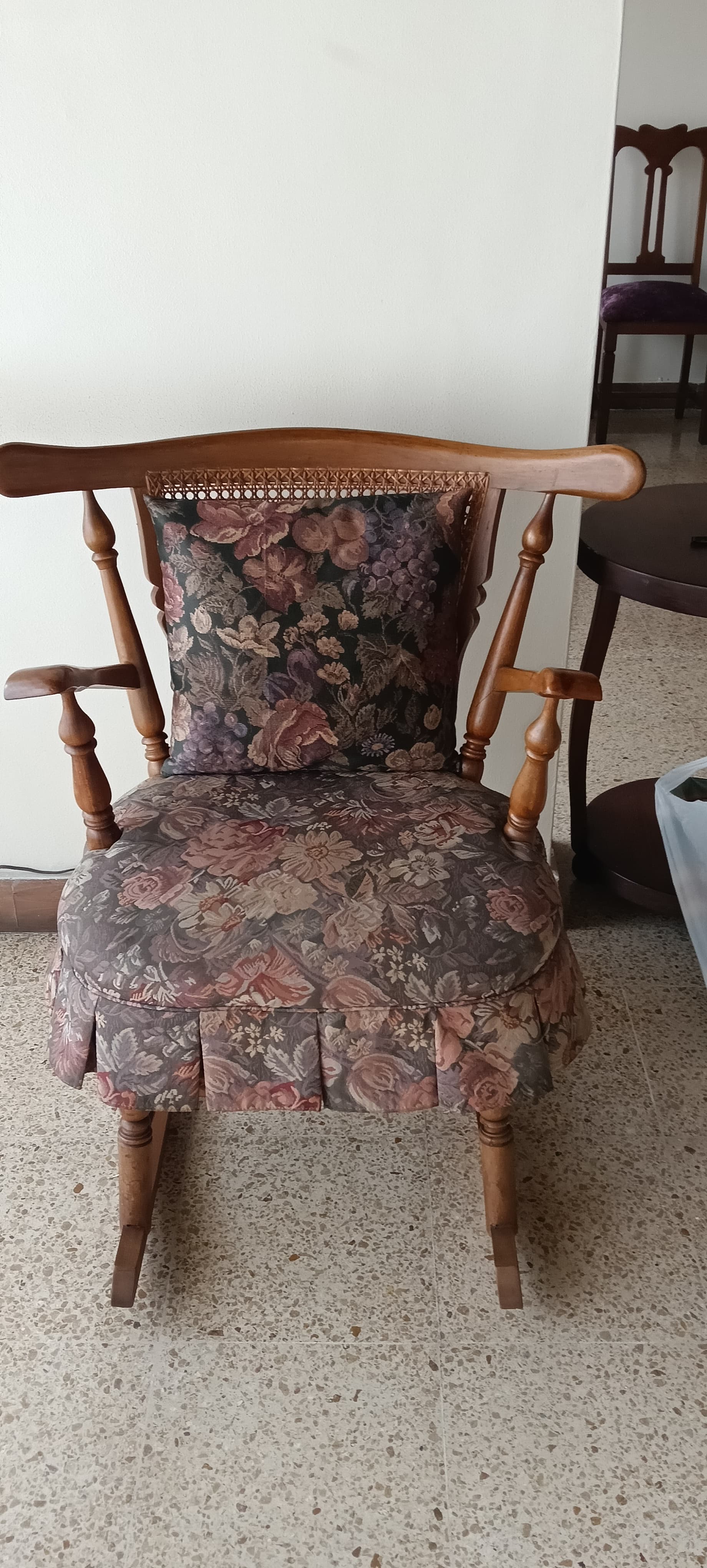 imagen de producto Silla Mecedora clásica