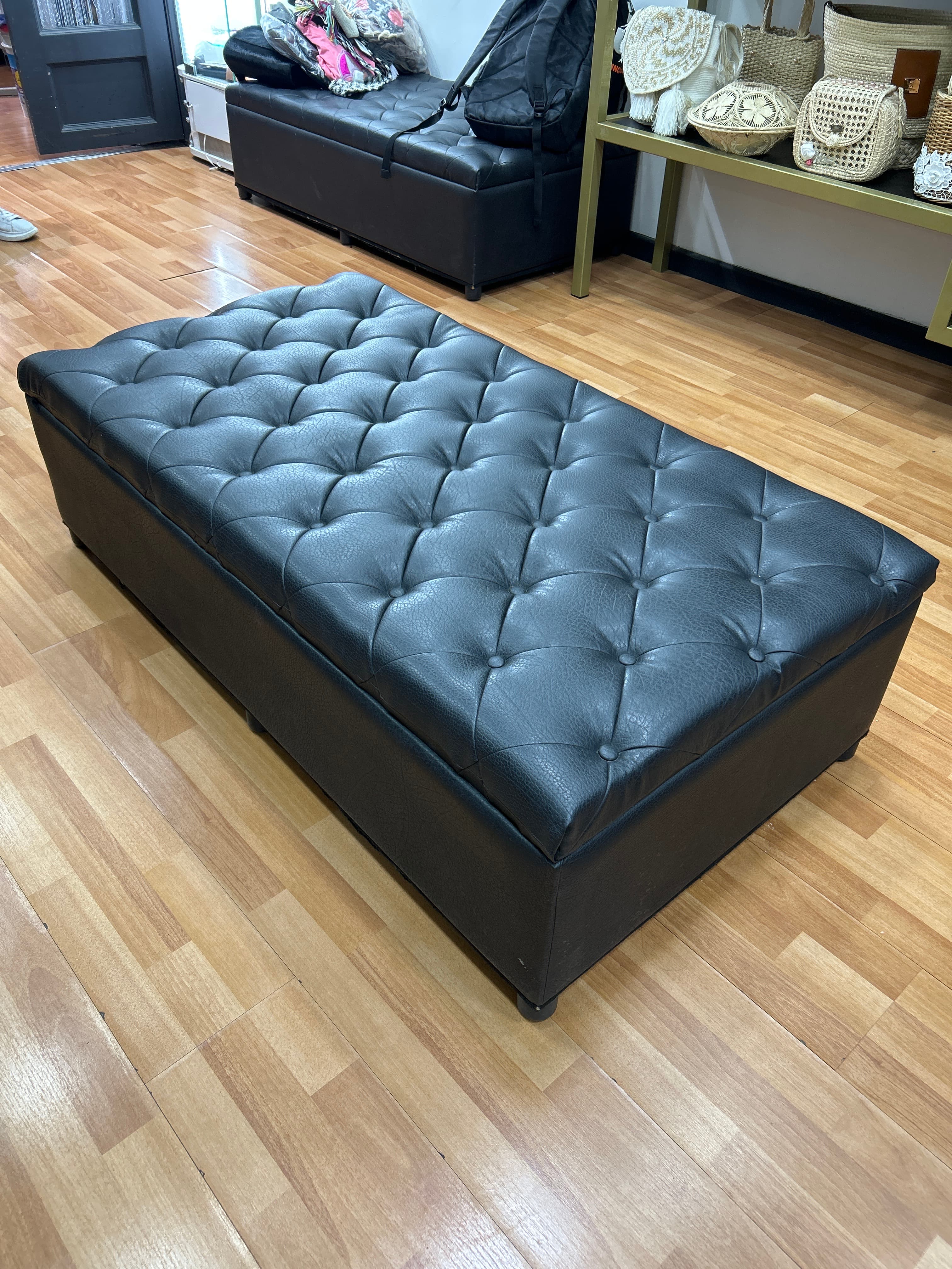 imagen de producto Puff negro