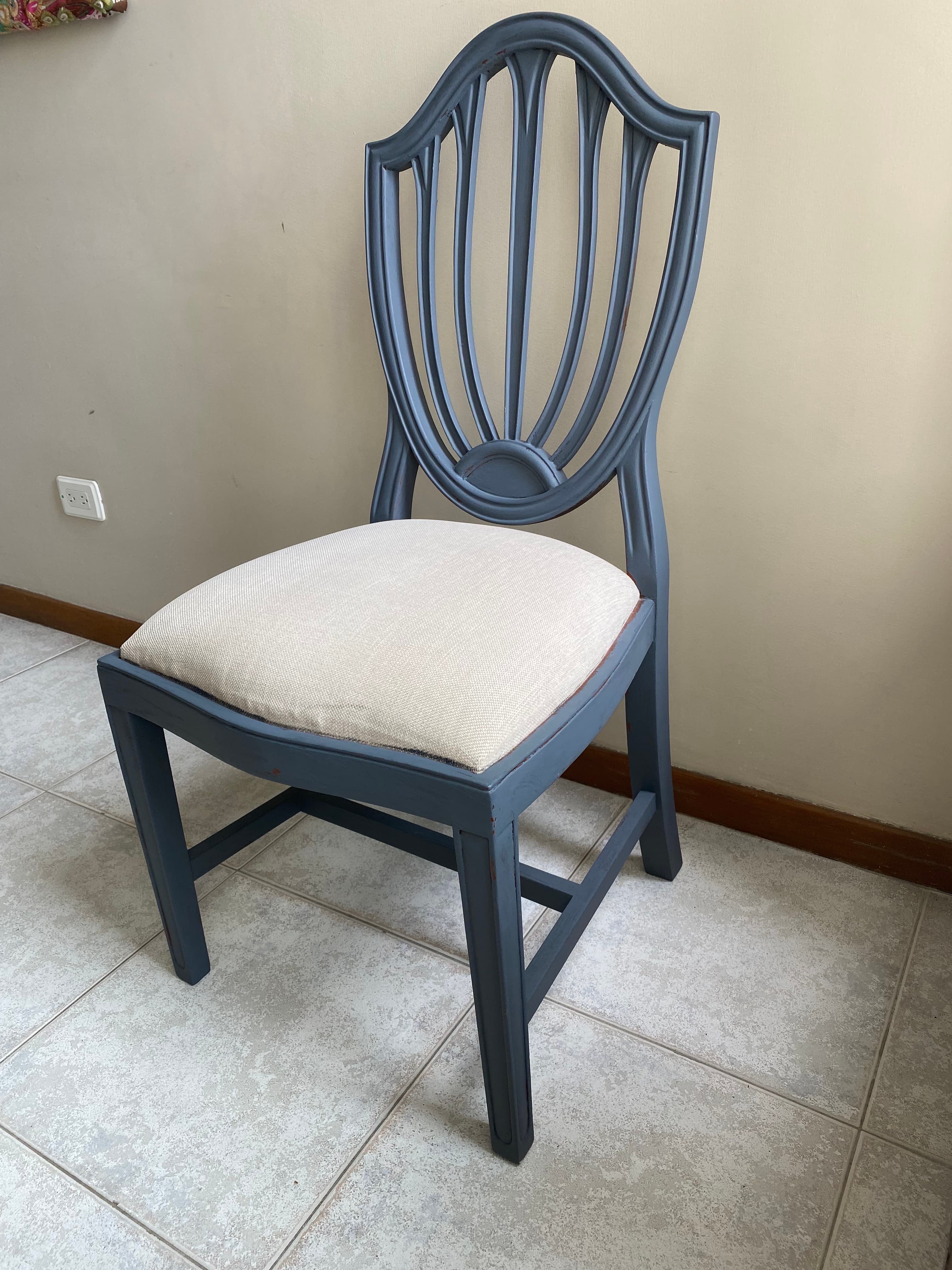 imagen de producto Silla Gris